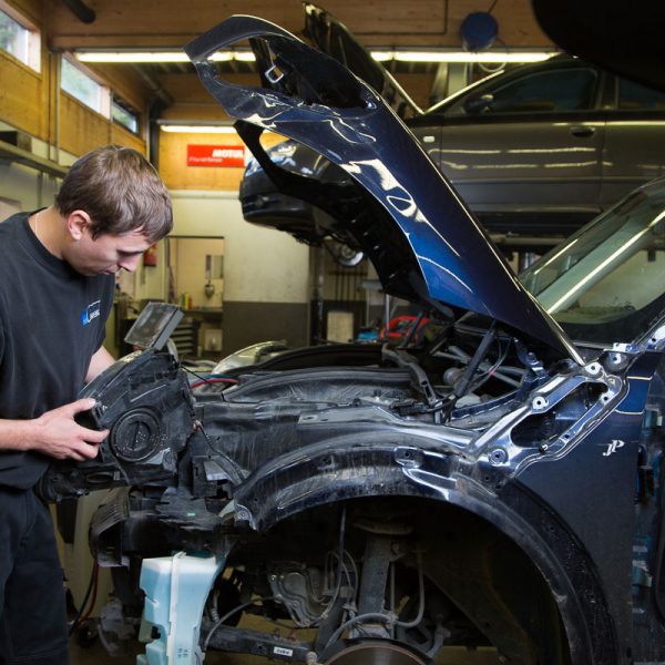 Fachmännische Reparatur